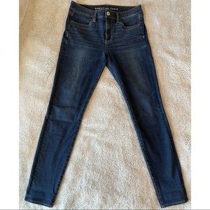 American Eagle “The Dream Jean” High Waisted Jegging